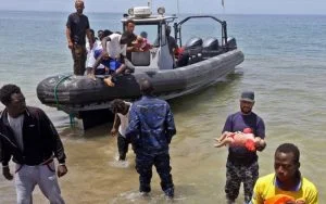 Leia mais sobre o artigo Mais de 100 migrantes desaparecem após naufrágio na Líbia