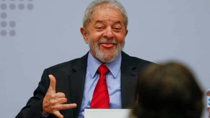 You are currently viewing Justiça autoriza que Lula seja transferido para São Paulo