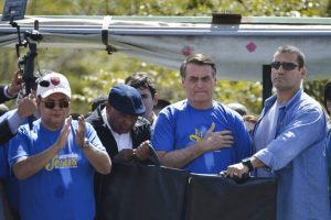 Read more about the article Bolsonaro participa da Marcha para Jesus, em Brasília