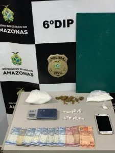 Leia mais sobre o artigo Detento do regime semiaberto é preso com porções e trouxinhas de drogas