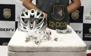 Read more about the article Ciclopatrulheiros da Polícia Militar detêm jovem com drogas em uma caixa de isopor no Parque dos Bilhares