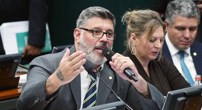 You are currently viewing PSL expulsa deputado federal Alexandre Frota (SP)