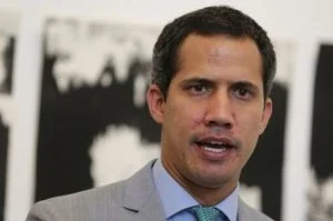 Leia mais sobre o artigo Guaidó denuncia que Maduro quer dissolver Parlamento