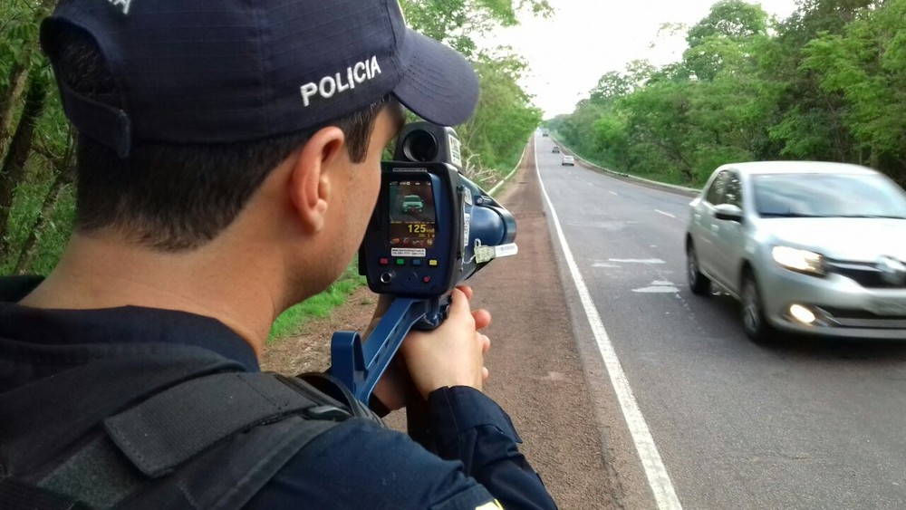 You are currently viewing Governo determina suspensão do uso de radares móveis em rodovias federais