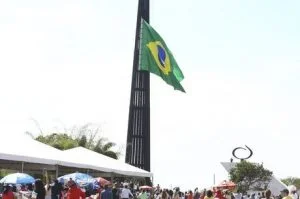 Leia mais sobre o artigo Cerimônia de troca da Bandeira do Brasil abre semana da Pátria