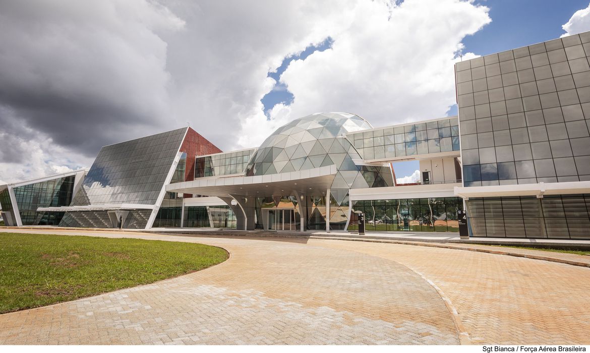 No momento, você está visualizando Brasil inaugura Centro de Operações Espaciais