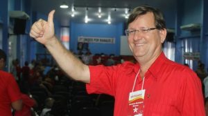 Read more about the article ‘Nunca vi uma decisão tão esdrúxula’, diz Sinésio sobre escolha de José Ricardo como pré-candidato do PT a prefeito de Manaus