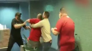 Leia mais sobre o artigo Repórter é agredido durante pauta dentro do Aeroporto Eduardo Gomes