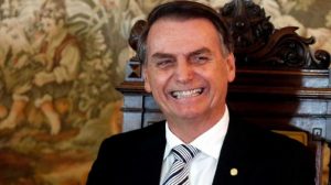 Read more about the article Bolsonaro é o favorito da corrida eleitoral em 2022.