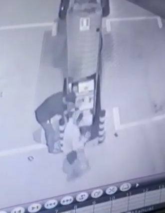 You are currently viewing Artefato explosivo é usado em cofre de posto de gasolina em Manaus; Veja vídeo