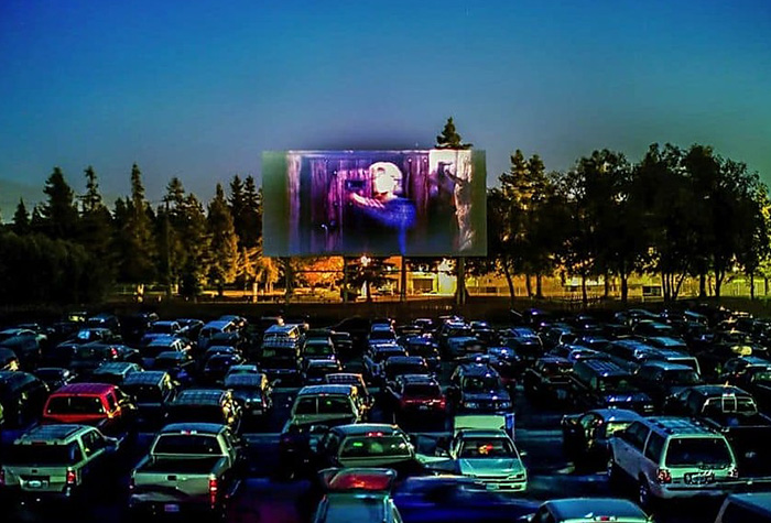 No momento, você está visualizando Saudades do cinema? sessões em drive-in são exibidas em Manaus