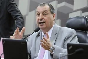 Leia mais sobre o artigo “Governo federal tem de dar auxílio emergencial”, afirma Omar Aziz