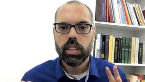 Leia mais sobre o artigo Justiça determina reativação de canais do bolsonarista Allan dos Santos