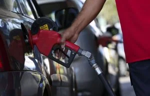 Leia mais sobre o artigo Petrobras sobe preços do diesel, gasolina e GLP