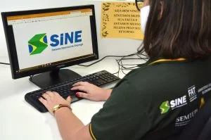 Leia mais sobre o artigo Sine Manaus oferta 47 vagas de emprego nesta segunda (8); veja oportunidades