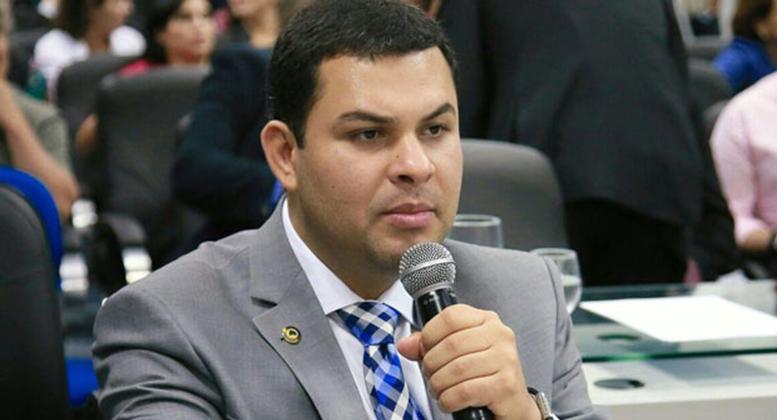 You are currently viewing Prisão do deputado Saullo Vianna foi pedida pelo MP-AM mas Justiça negou