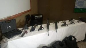 Leia mais sobre o artigo SSP- AM apreende arsenal durante operação sobre organização criminosa que atuava Parque São Pedro