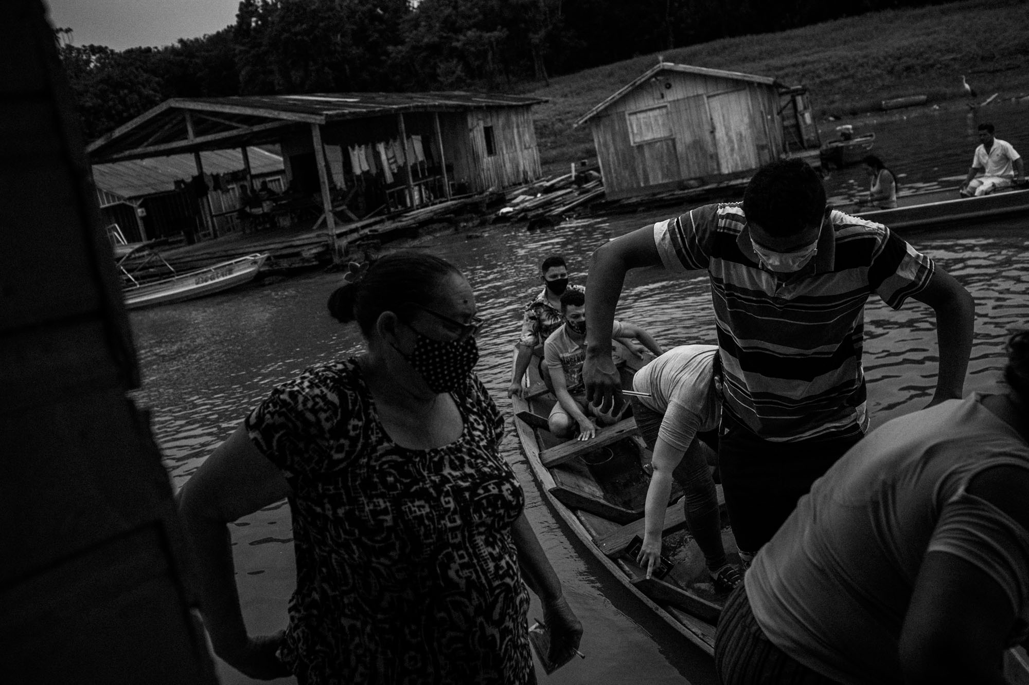 You are currently viewing Nova onda da pandemia apavora comunidade do Catalão, no interior do Amazonas