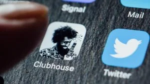 Leia mais sobre o artigo Clubhouse: a rede social de voz que “seduziu” até Mark Zuckerberg