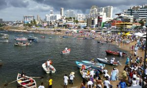 Read more about the article Dia de Iemanjá tem praias bloqueadas e comércio fechado no Rio Vermelho, em Salvador