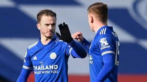 Leia mais sobre o artigo Os dez minutos malucos que devem tirar o Liverpool do G-4 da Premier League