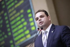 Leia mais sobre o artigo Cidade apresenta projetos para ajudar consumidores endividados na pandemia