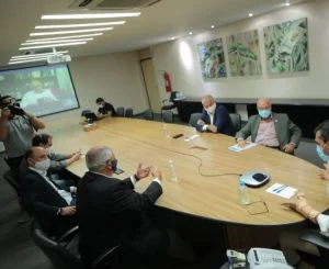 Leia mais sobre o artigo Empresários entregam proposta para reabertura gradual do comércio no AM