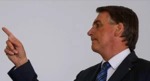Leia mais sobre o artigo Bolsonaro sanciona lei que garante autonomia do Banco Central