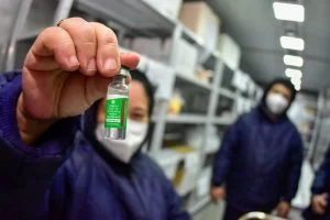 Leia mais sobre o artigo Amazonas recebe 2 mil doses de vacina contra Covid, de 120 mil previstas pelo Ministério da Saúde