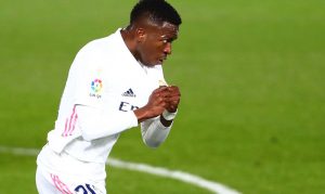 Read more about the article Real Madrid empata no Espanhol graças a gol de Vinícius Júnior