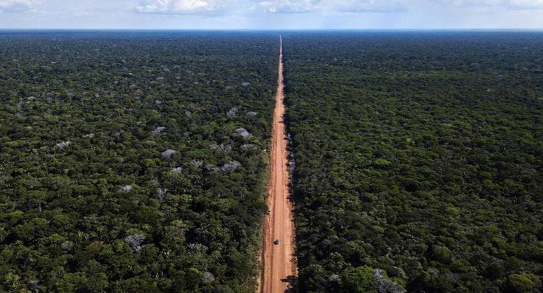 No momento, você está visualizando Menezes inicia expedição na BR-319, trecho até Humaitá para conhecer in loco a realidade da rodovia