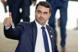 Leia mais sobre o artigo PGR recorre de decisão do STJ que anulou quebra de sigilo de Flávio Bolsonaro