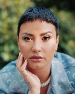 Leia mais sobre o artigo Demi Lovato revela ser panssexual: ‘Sou muito fluida’