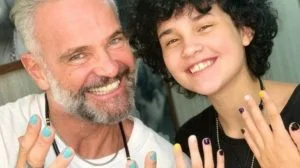 Leia mais sobre o artigo Ator Mateus Carrieri fala sobre transição de gênero do filho pela primeira vez