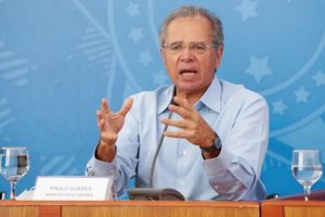 Read more about the article Auxílio Emergencial ficará entre R$ 175 e R$ 375, diz Paulo Guedes