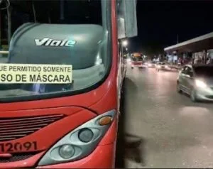 Leia mais sobre o artigo Dupla armada é presa após assalto a ônibus em Manaus