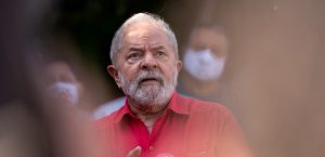 Read more about the article Entenda a decisão de Fachin que anulou as condenações de Lula e o que acontece agora