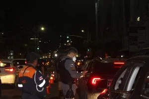 Leia mais sobre o artigo Mais de 30 motoristas são flagrados sob efeito de álcool ao volante no fim de semana em Manaus