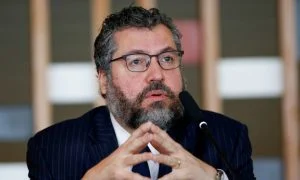 Leia mais sobre o artigo Ministro Ernesto Araújo pede demissão do cargo