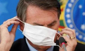 Leia mais sobre o artigo Bolsonaro: ‘Tem idiota que pede compra de vacina. Só se for na casa da tua mãe’