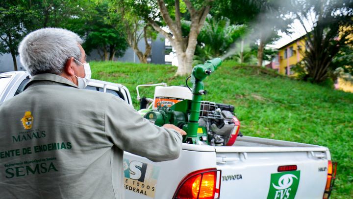 You are currently viewing Bairros de Manaus recebem pulverização contra mosquito da dengue e zika