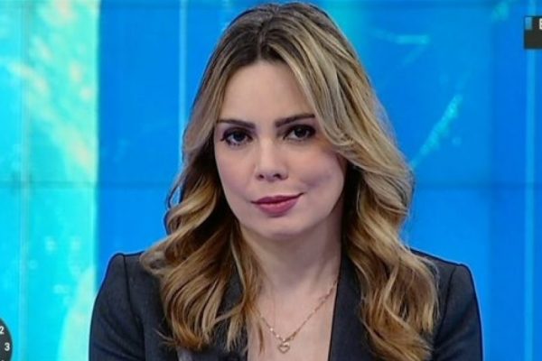 You are currently viewing Bomba: Rachel Sheherazade processa SBT e acusa Sílvio Santos de assédio