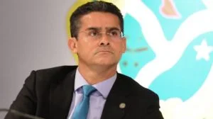 Leia mais sobre o artigo Em Manaus, prefeito suspendeu plano de saúde de 40 mil servidores e pode ter contribuído para ‘onda’ de mortes por Covid