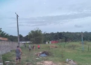 Leia mais sobre o artigo Ocupação irregular comandada por facção criminosa é desarticulada em Manaus
