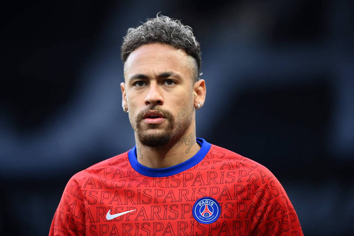 No momento, você está visualizando Neymar se defende de acusação de ataque sexual e diz que Nike mente