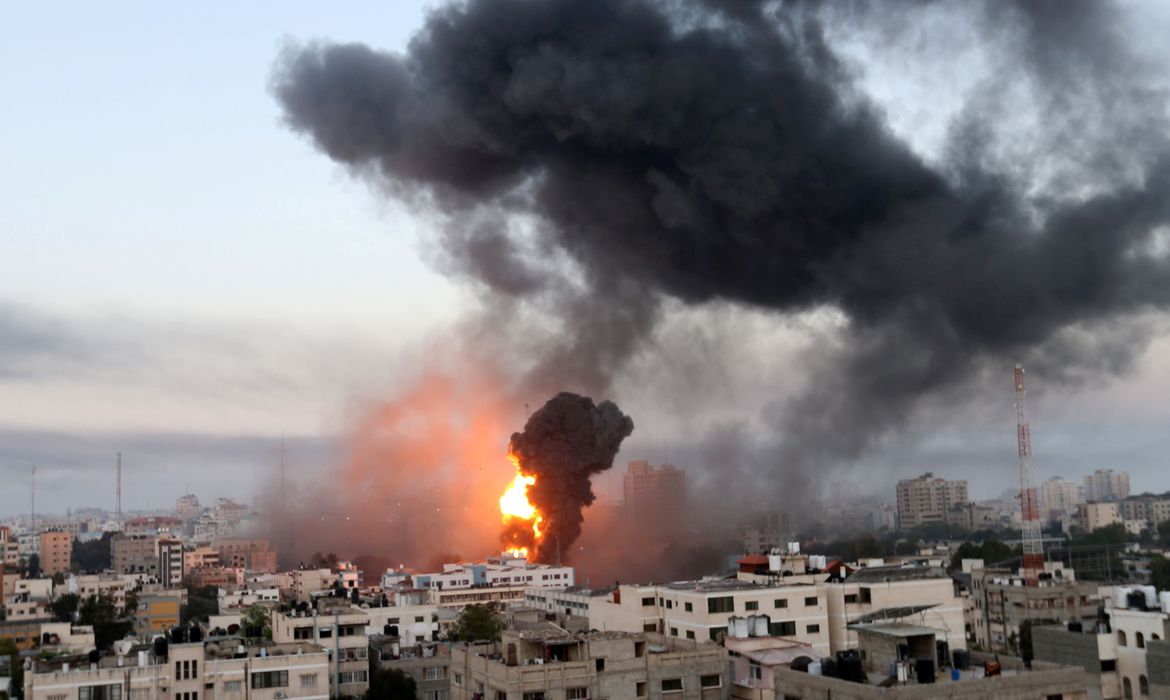 You are currently viewing Israel inicia incursão por terra na Faixa de Gaza