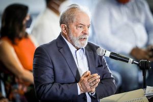 Read more about the article Lula confirma candidatura à Presidência em 2022 para revista francesa