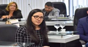 Leia mais sobre o artigo Aleam exonera do gabinete da deputada Mayara Pinheiro servidores fantasmas que moram no exterior
