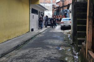 Read more about the article Suspeito de tráfico no Coroado, conhecido como ‘bebezão’ é assassinado em beco da morte