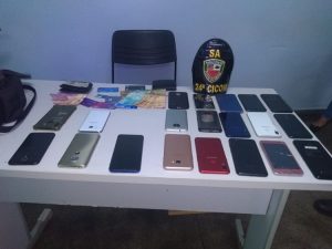 Read more about the article Grupo é preso com mais de 20 celulares roubados em Manaus